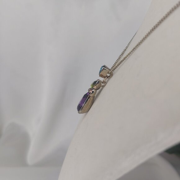 AVON Necklace Purple Pendant Gold Tone Rhinestones Colorful 18'' Vintage - Picture 6 of 10